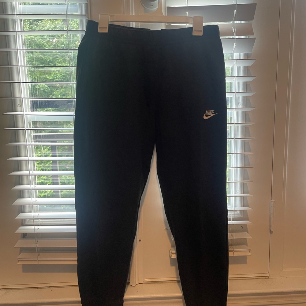 Nike Black Tapered Sweatpants